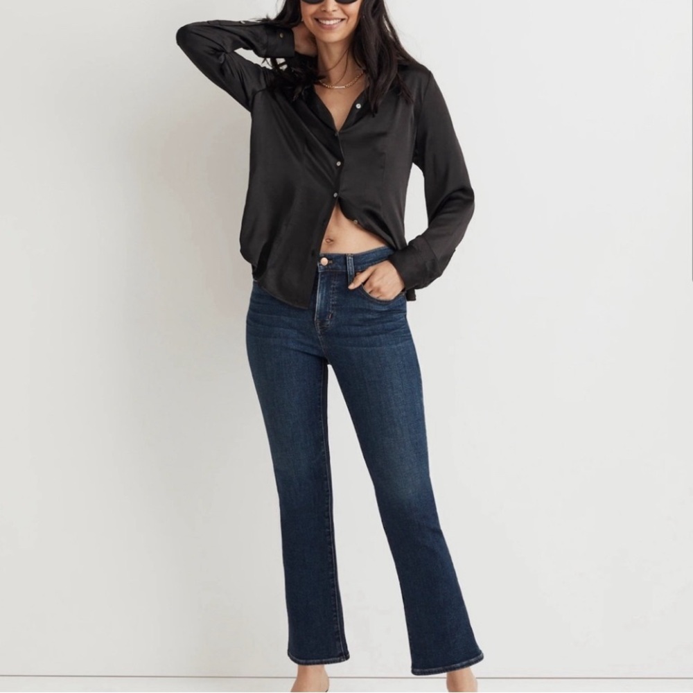 NWOT Kick Out Crop Jeans